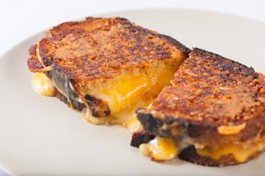 Peynir türleri ile sandviç 