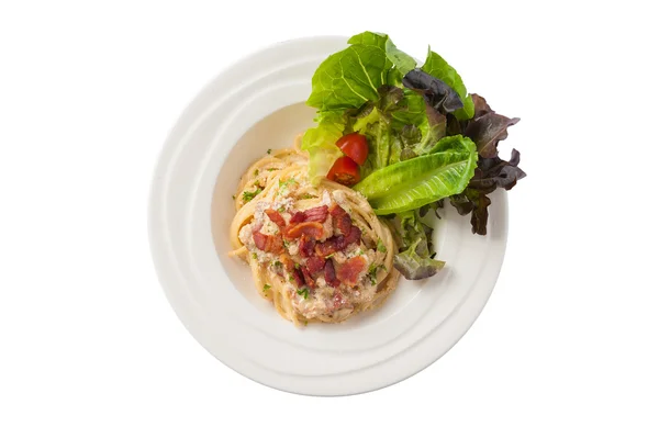 Pasta de Carbonara en plato de cerámica — Foto de Stock