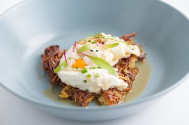 Karma peynir ile kahverengi