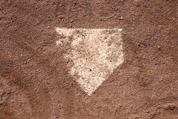 Baseball Homeplate coperto di sporcizia — Foto Stock