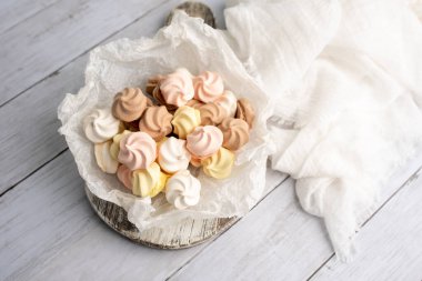 Renkli kurabiyeler, Mini Meringues 'in yakın çekimi.