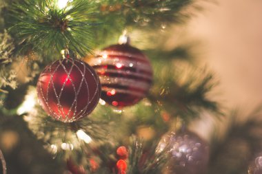 Noel ağacı ve kabarcıklar