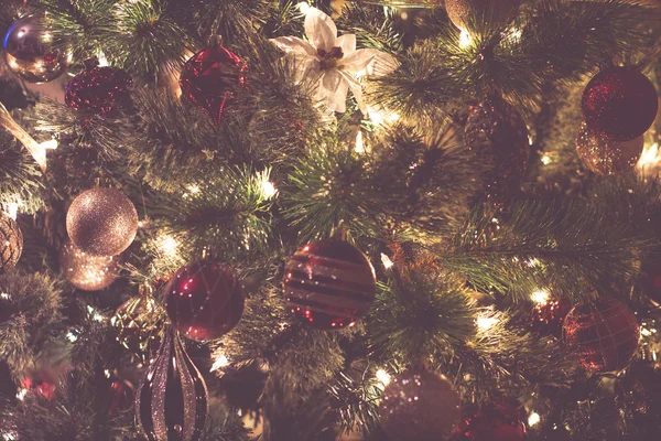 Noel ağacı ve kabarcıklar