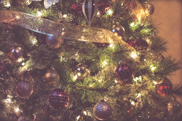 Karácsonyfa és a buborékok — Stock Fotó
