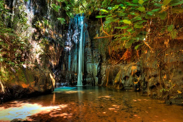 Capelao Şelalesi - Chapada das Mesas.