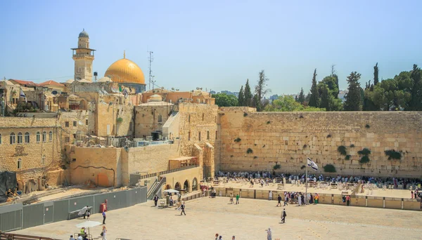 Wailing Wall and on the gold-plated Dome Rock Al-Aqsa — Stock Photo, Image