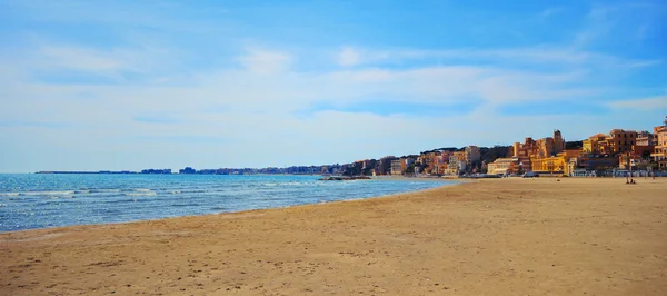 İtalya, Nettuno yakınındaki deniz manzarası