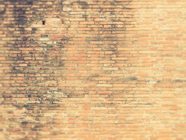 Eski kırmızı grunge tuğla duvar (kullanılan Vintage filtre efekti)