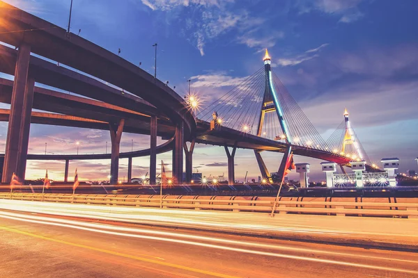 Bhumibol Bridge, The Industrial Ring Road Bridge em Banguecoque. Lon... — Fotografia de Stock