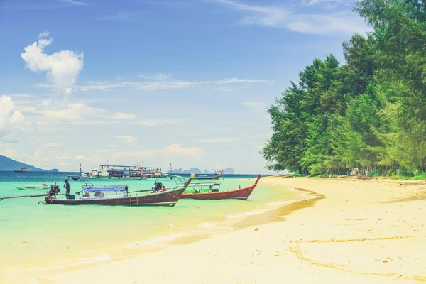 Kradan Island, una isla en el Mar de Andamán, Tailandia (Vintage f — Foto de Stock