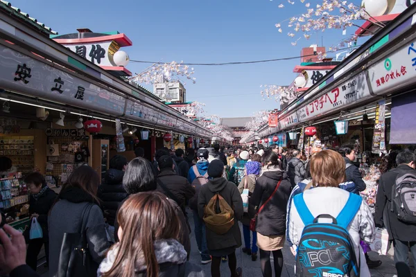 alışveriş caddesi asakusa conn içinde nakamise