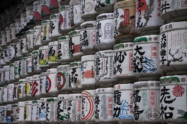 Sake barrels in Meiji Jingu Shrine — Stock Photo, Image