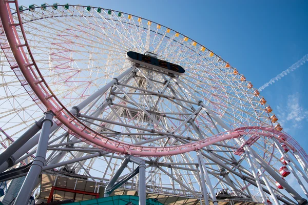 Una grande ruota panoramica a Yokohama — Foto Stock