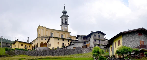 Gromo, valle seriana s. bartolomeo — Foto Stock