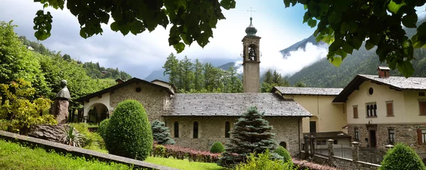 Gromo, Valle seriana Giacomo S e S Vincenzo — Foto de Stock