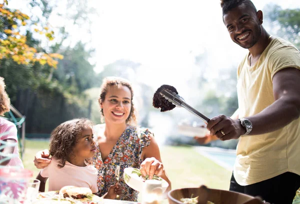 Portrait Happy Family Enjoying Barbecue Sunny Backyard — Stock Photo, Image