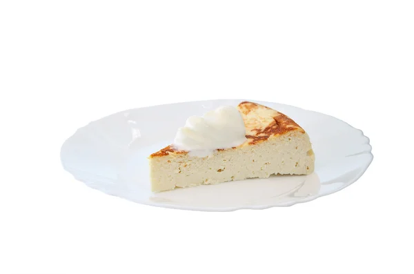 Mandarin ve fındık ile süzme peynir pasta