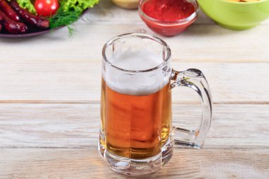 bardak bira bir tablo 