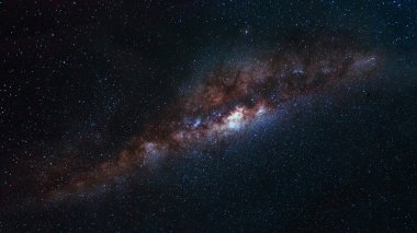 Evren uzay Samanyolu galaksisinin gece, astronomi fotoğraf birçok yıldız ile uzun pozlama yakalanması