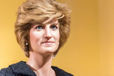 Madame Tussauds'da Diana kraliçesinin balmumu sergileniyor 