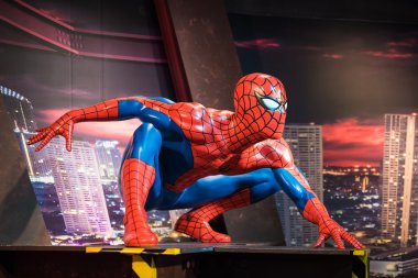Madam Tussauds'da sergilenen Örümcek Adam'ın Balmumu 
