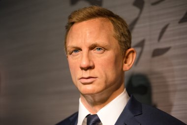 Daniel Craig'in Waxwork Madame Tussauds sergileniyor 