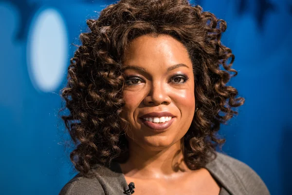 Cera de Oprah Winfrey en exhibición en Madame Tussauds —  Fotos de Stock