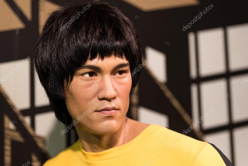 Waxwork of Bruce Lee on display at Madame Tussauds – Stock Editorial Photo © teddybearpicnic #119428028 Waxwork of Bruce Lee on display at Madame Tussauds – Stock Editorial Photo © teddybearpicnic #119428028