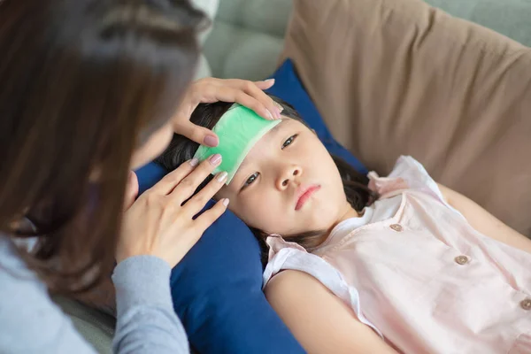 Asian Mother Take Care Her Kid Which Got Fever Illness — Stock Photo, Image