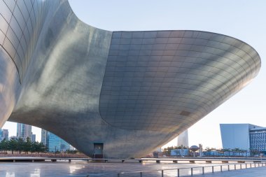 Tri-kase bina Songdo bölgesinde, Incheon, Güney Kore.