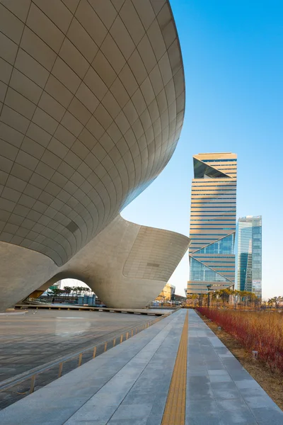 Songdo Central Park is het plan van de groene ruimte, geïnspireerd door Nyc Central Park. Central Park is een groene oase in het midden-Korea's eerste internationale stad — Stockfoto