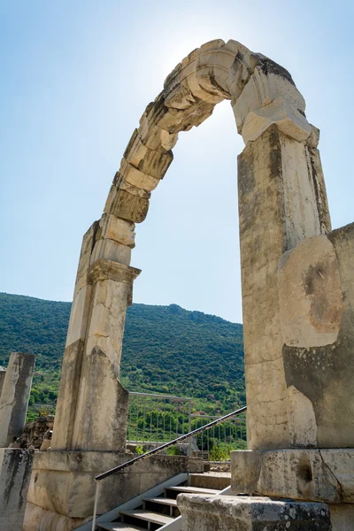 Starożytne ruiny w Turcji Ephesus, Ephesus zawiera starożytnych największą kolekcję rzymskich ruin w lubelskim — Zdjęcie stockowe