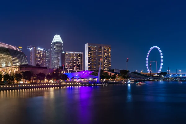 Singapur biznesowych budynków obszar w nocy — Zdjęcie stockowe