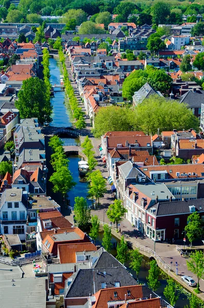 Canal in the city of Delft , the Netherlands. — Stok fotoğraf