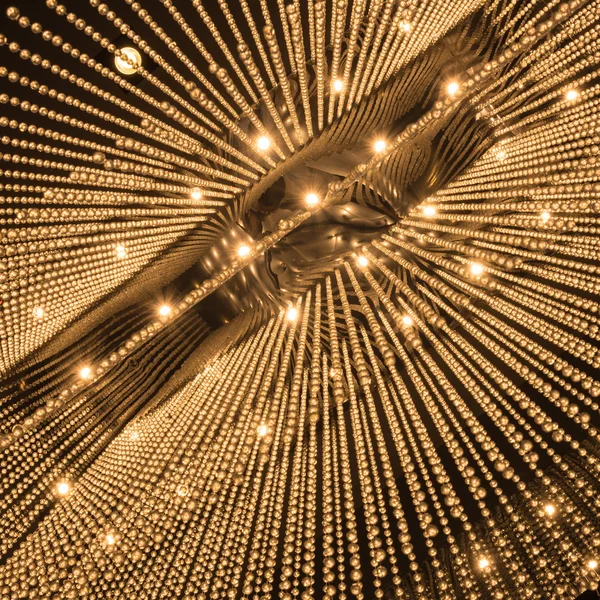 럭셔리 샹들리에 빛 패턴 배경 — 스톡 사진