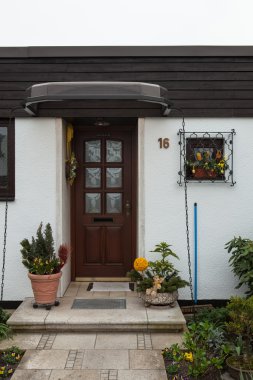 Eski Avrupa tarzı kapı ve pencerelerin