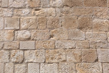 Eşleştirilmiş granit duvarın detaylarıyla bir dokunun görünümü...