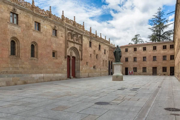 Salamanca Španělsko 2021 Pohled Terasu Escuelas Centrální Univerzitní Náměstí Muzeem — Stock fotografie