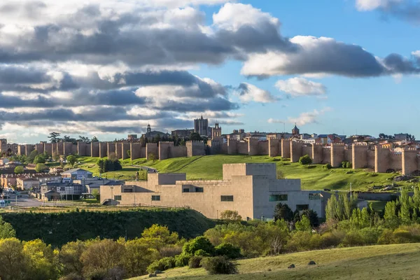 Avila Spanya 2021 Avila Şehir Surları Kalesinin Görkemli Panoramik Manzarası — Stok fotoğraf