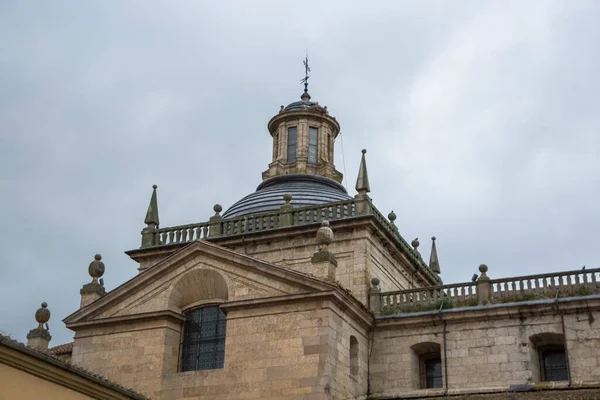 Cuidad Rodrigo España 2021 Vista Torre Cúpula Icónica Arquitectura Románica — Foto de Stock