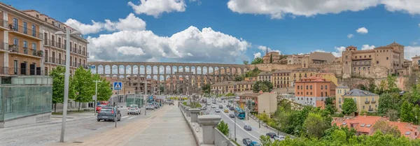 Segovia Spanyolország 2021 Csodálatos Panoráma Plaza Keleti Towering Római Vízvezetékre — Stock Fotó