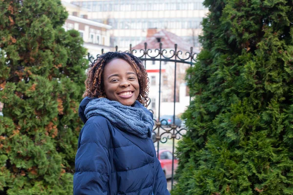 African American Woman Smiles Winter — Stock Photo, Image