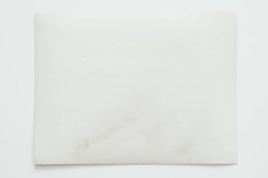 beyaz ve eski fotoğraf kartı, beyaz arka planda.