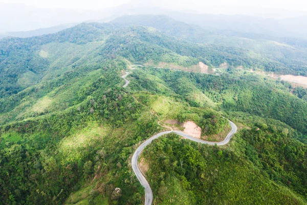 Vista Aérea Curva Montanhas Estrada Perto Fronteira Tailândia Mianmar Estrada — Fotografia de Stock