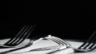 Çatallar, beyaz temel döner mutfak bıçakları