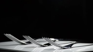 Çatallar, beyaz temel döner mutfak bıçakları