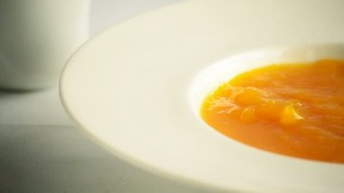 Şef ile mango meyve sosu tarifi dekorasyon