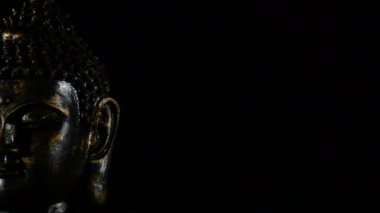 Buda kabul büstü yüz, Budist, dumanlı siyah arka plan, döner rakam