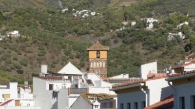 Antik Hıristiyan kilise çan kulesi Archez, İspanya 'da bir Arap minaresi üzerine inşa edilmiştir.