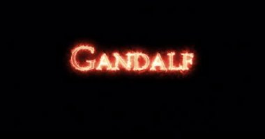 Gandalf ateşle yazılmış. Döngü
